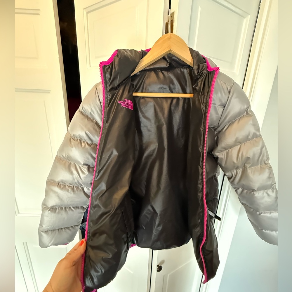 The North Face kids L reversible hooded coat good condition no visible flaws